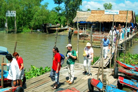 S&ocirc;ng nước Cửu Long sống động du lịch văn h&oacute;a miệt vườn